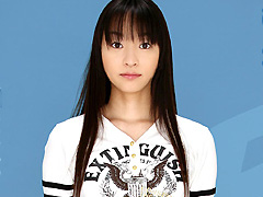 椎名りくちゃんに真正中出ししてみませんか